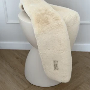Koc snuggle bunny — Creme