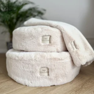 Pufa hoperka snuggle bunny — Creme