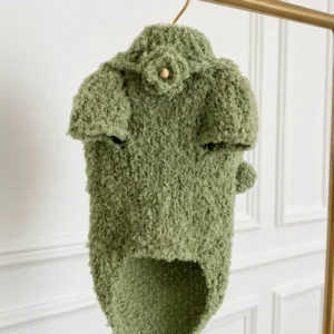 Sweterek z kapturkiem alpaka boucle — Matcha